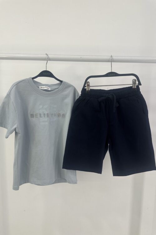 Set Sportiv Minimalist me Bluzë dhe Pantallona të Shkurtra