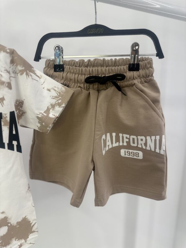 Set Veror "California 1998" - Bluze Tie-Dye dhe Shorte Kaf - Figura 2
