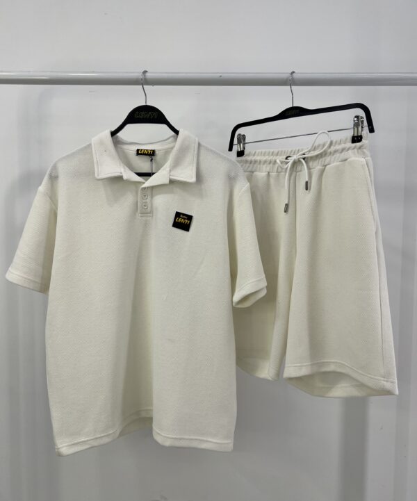 Komplete “DIOR” bluze dhe shorce I bardhe/bezhe me teksture,stil Casual