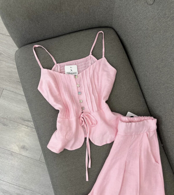 Set Rozë Pastel: Top i Drapuar me Rripa dhe Pantallona të Gjëra me Palë - Figura 2