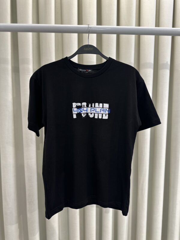 Bluzë e Zezë Lënda Me Print "FOUND & PLAN