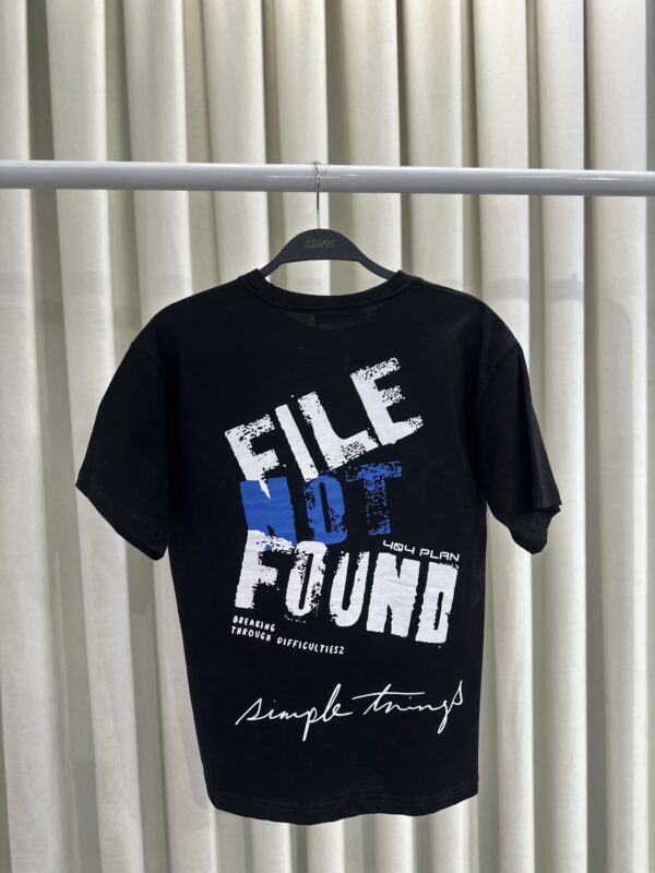 Bluzë e Zezë Lënda Me Print "FOUND & PLAN - Figura 2