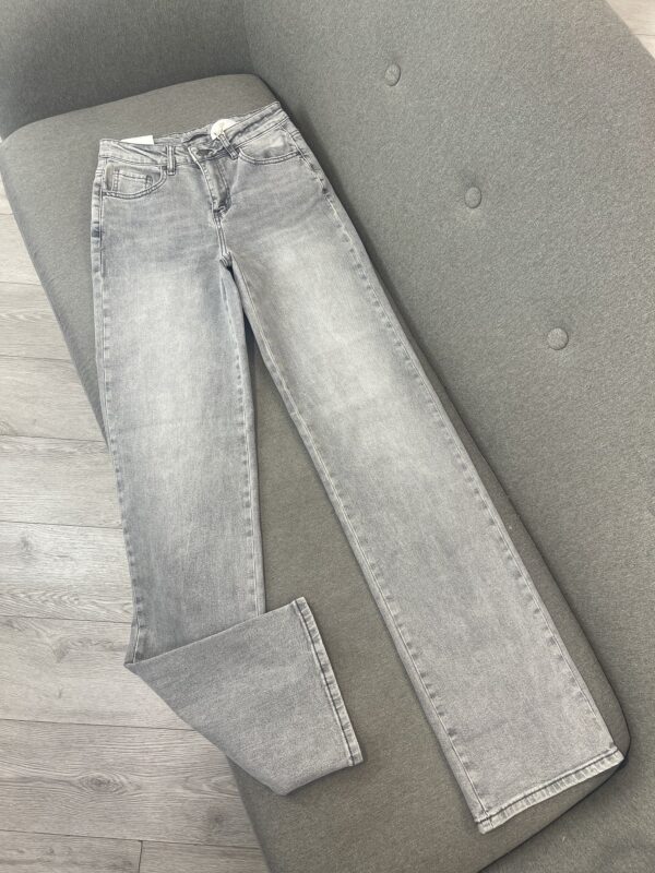 Xhinse "Wide-Leg" Gri të Çelët me Bel të Lartë dhe Stil Urban