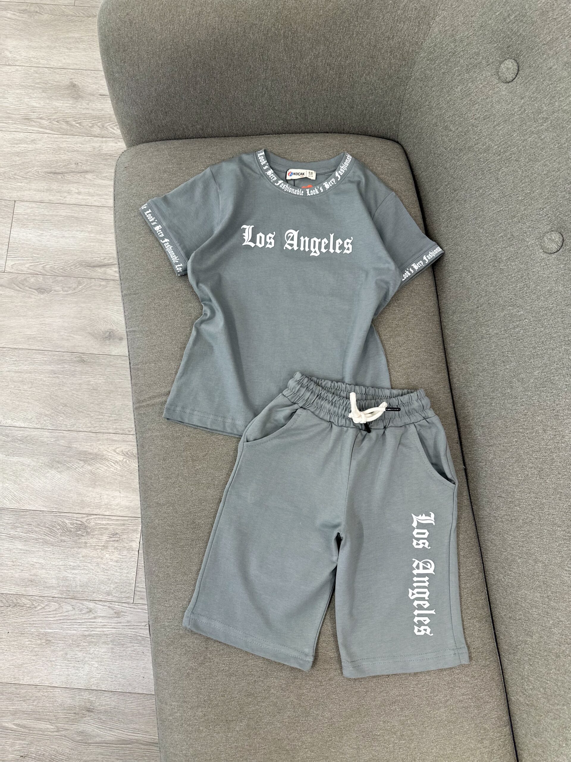 Set Sportiv Veror “Los Angeles” për Fëmijë – Stil dhe Rehati