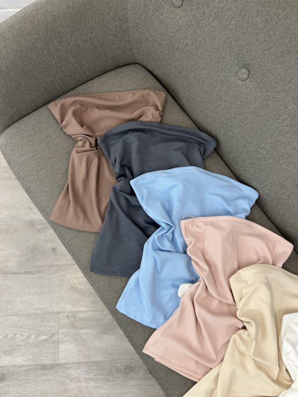 Koleksion topesh bustier në ngjyra pastel dhe neutrale - Figura 2