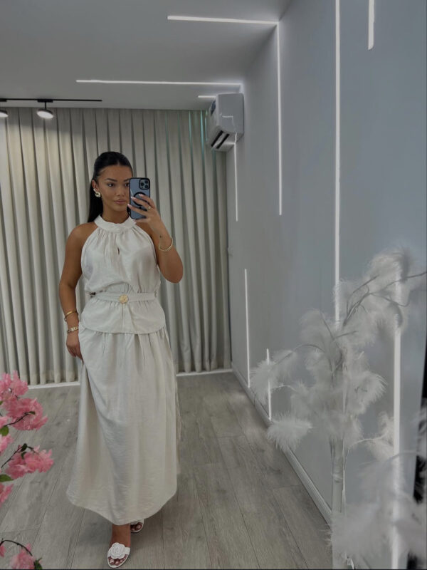 Elegancë Verore Nudë me Detaje të Arta