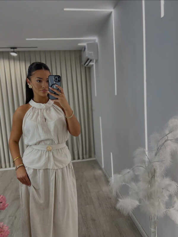 Elegancë Verore Nudë me Detaje të Arta - Figura 2