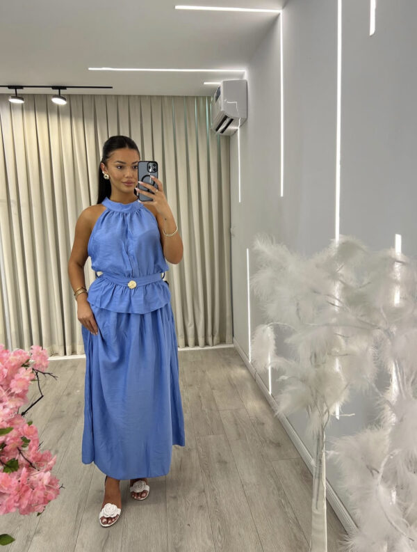 Qetësia Qiellore në Blu