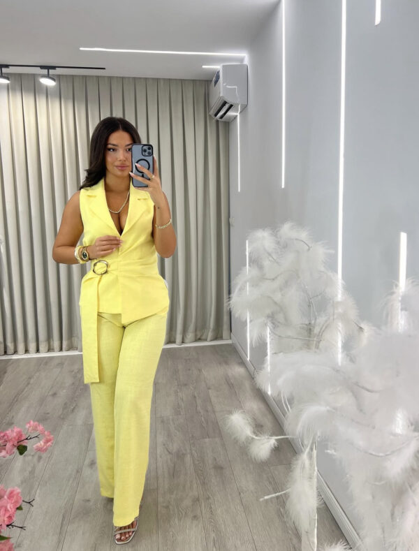 Kostumi Veror Limon: Elegancë e Freskët me Jelek
