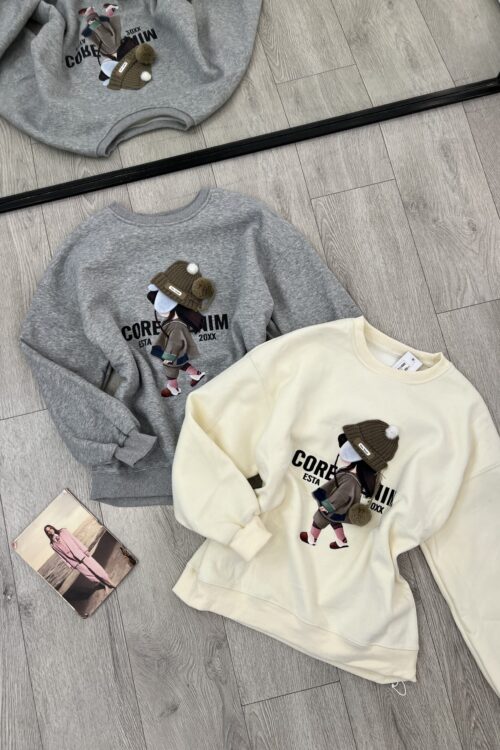 Bluza me Dizajn 3D dhe Aksesorë