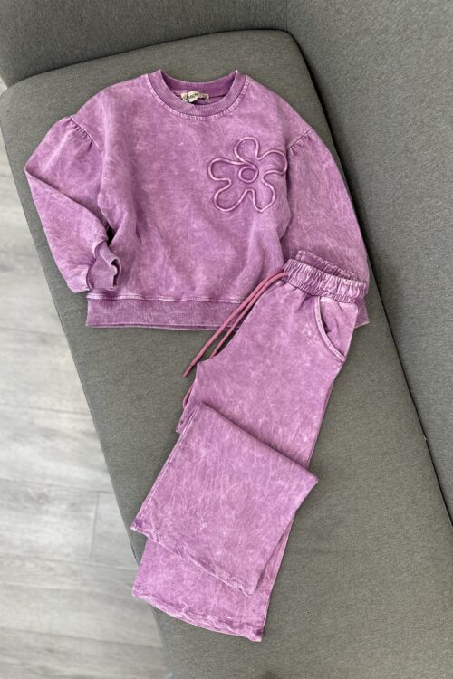 Komplet i butë me bluzë dhe tuta në ngjyrë lejla ‘acid wash’