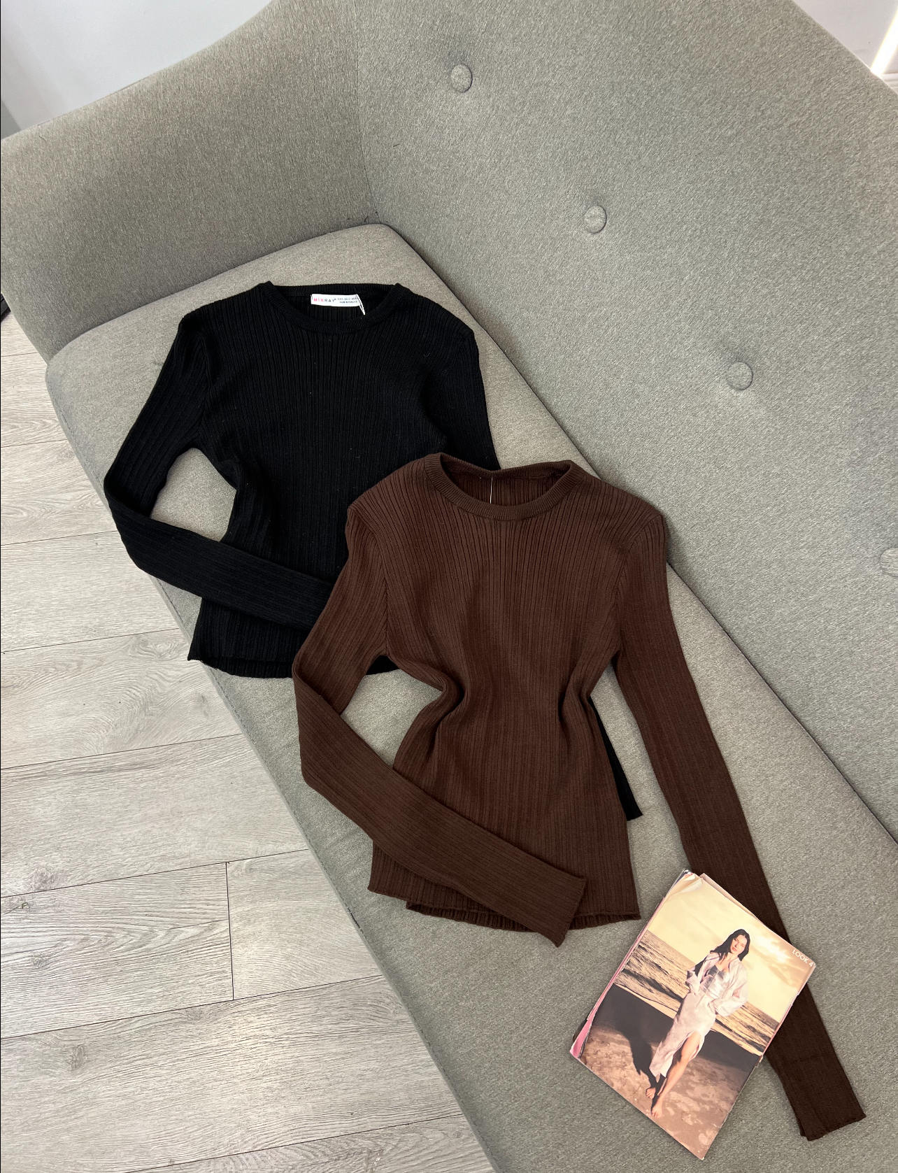 Bluza Bazë Triko Rib – Esenciale me Mëngë të Gjata në Kontrast