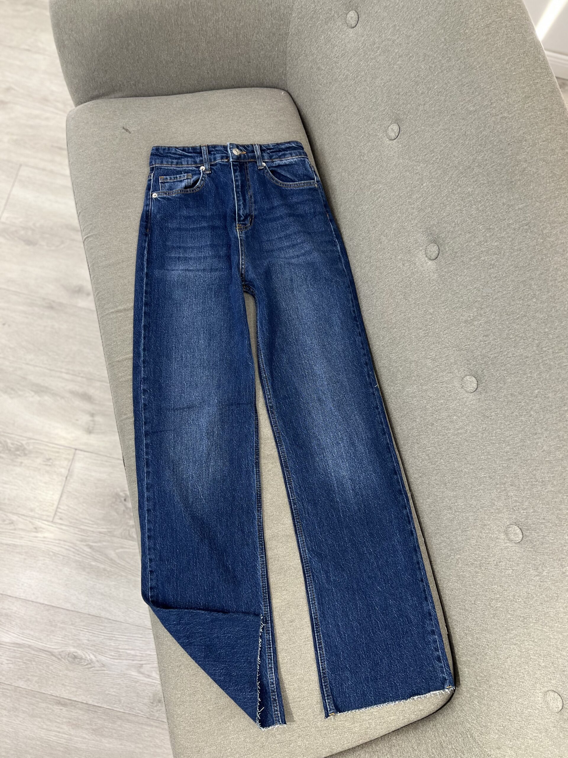 Xhinset Denim Klasike: Bel i Lartë dhe Fund i Papërfunduar