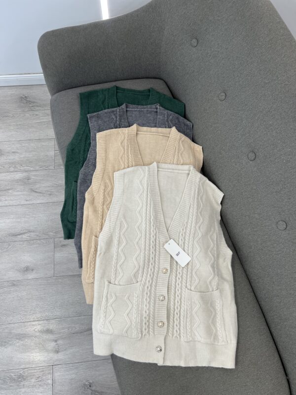 Jelekë të thurur me lesh, elegantë