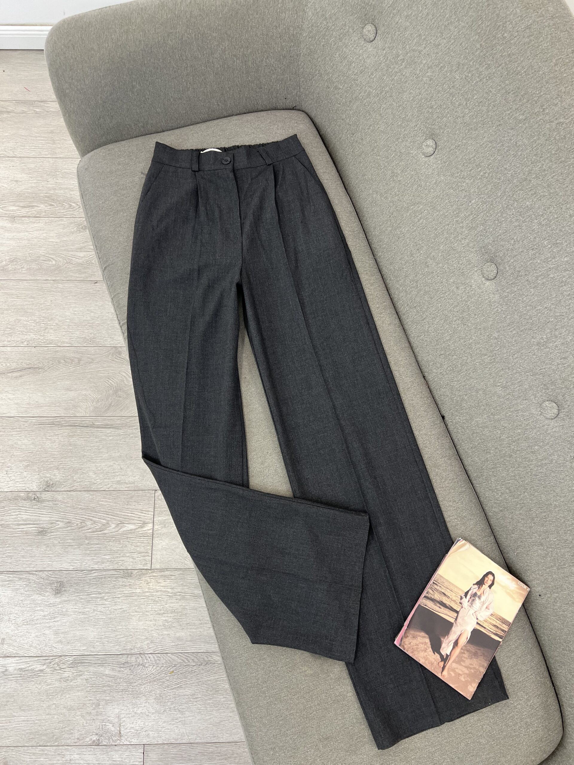 Pantollona elegante ngjyr gri