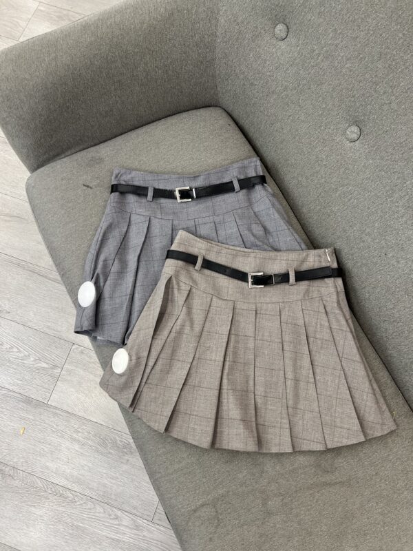 Funde Mini me Pala (Pleated) dhe Brez, Me Dizajn Skoc/Katro