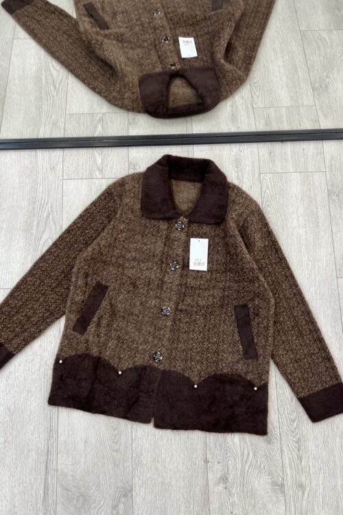 Xhemper i shkurtër i trashë (Shaggy) kafe me detaje kontrast dhe perla