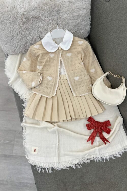 🤍 Set Triko Bezhë me Zemra dhe Fund me Pala (Elegancë Klasike për Vajza) 🦢 – 4-5 – Bezhe