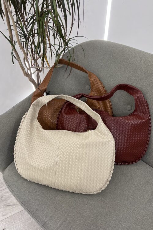 👜 Çantë Elegante me Punim të Gërshetuar – Stil Modern